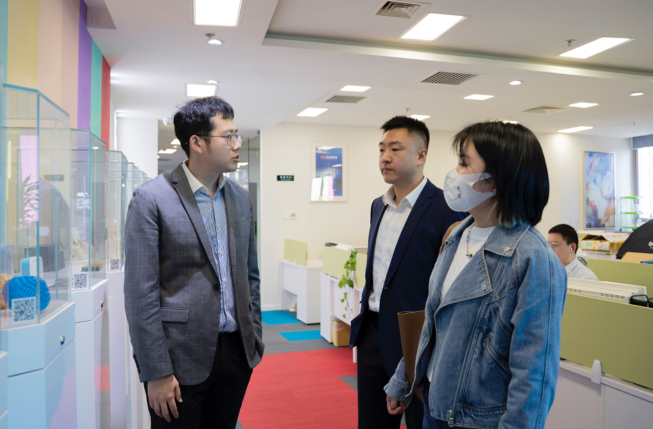承達(dá)集團(tuán)、北京港源裝飾公司一行蒞臨木蘭清總部商務(wù)考察